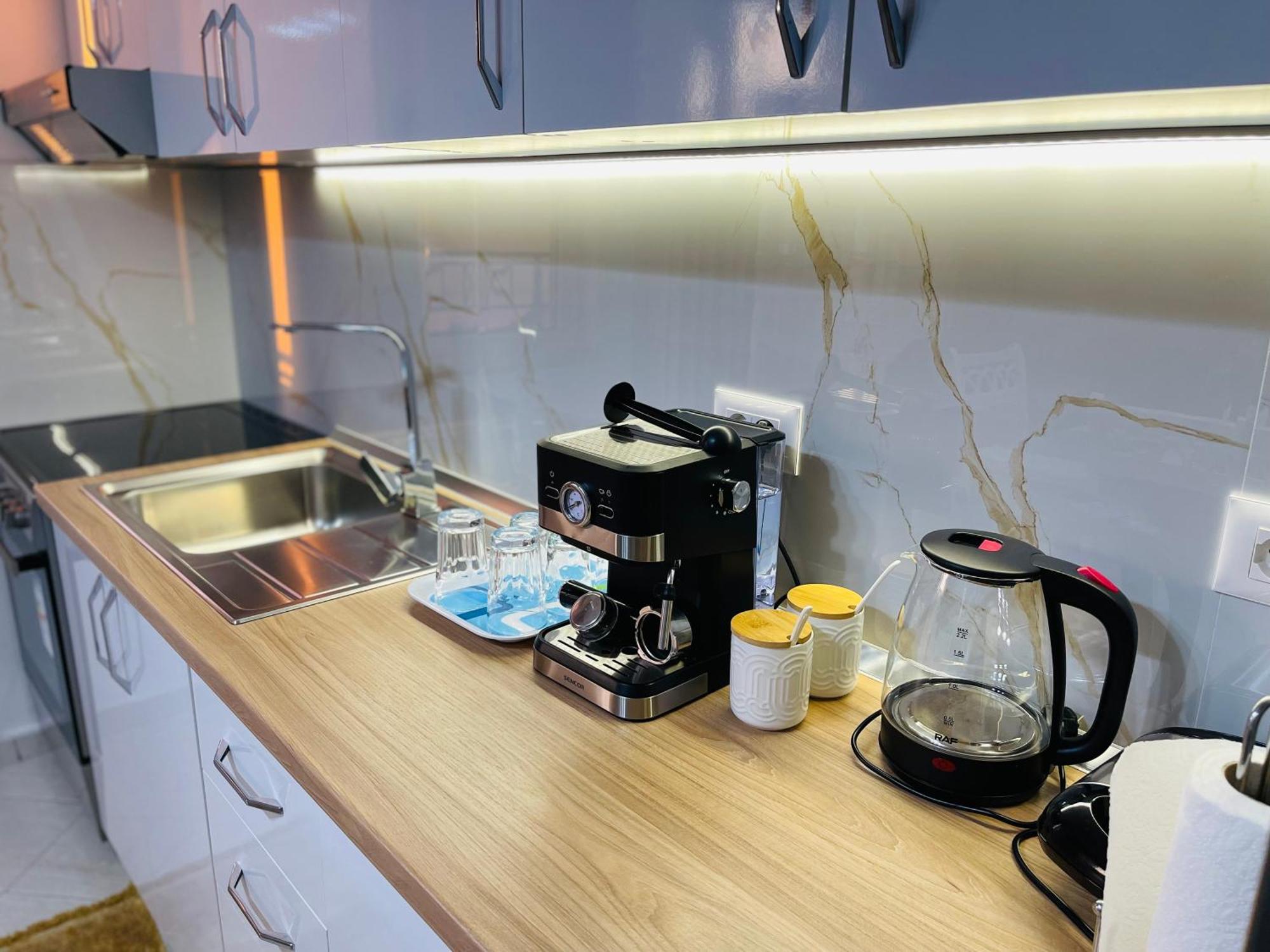 Albis Apartment 1 티라나 외부 사진